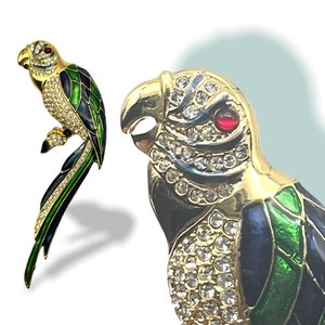 Vintage Enamel Rhinestone Tropical Parrot  figural Brooch - super chic large exotic Bird pin- unsigned beauty - art.582/6