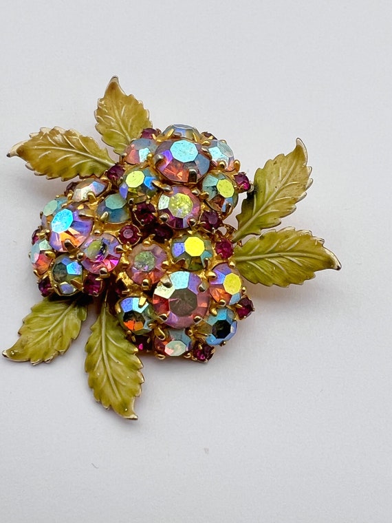 1950 Gorgeous dazzling flowers brooch-hydrangea rainb… - Gem