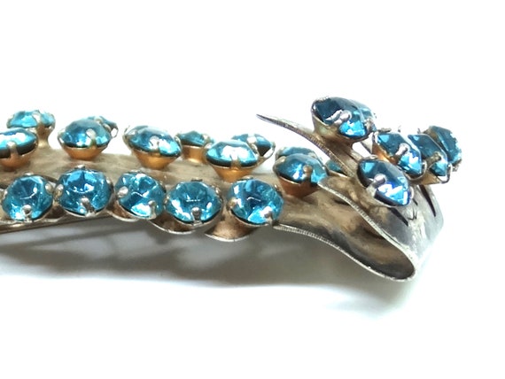Edwardian revival 1940s Old English brooch  - sterling silver gold plated  - large aqua crystals--Art.694/2-- View 6