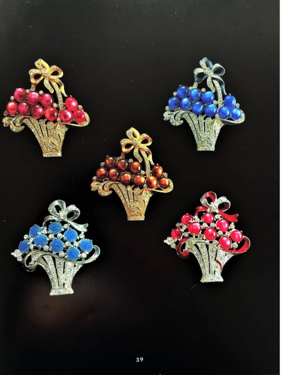 Vintage flower basket brooch rhinestones, rhodium… - image 9