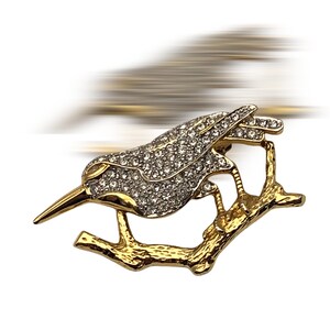 Pave Rhinestone Bird on branch Figural Pin Brooch - 1960s vintage very nice goldtone bird brooch and so bright- art.114/5