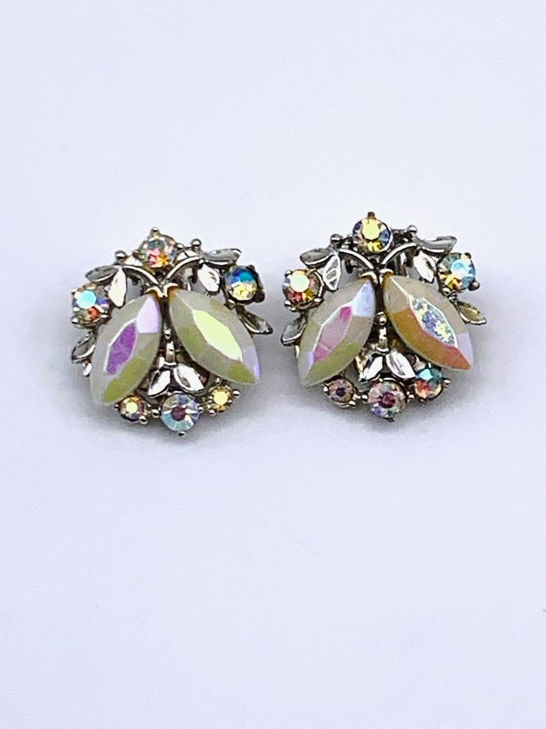 Late 1950 © B.S.K. white chalk aurora borealis marquise rhinestones silver leaves clip Earrings Designer Signed White Colors.Art.639/4 image 4