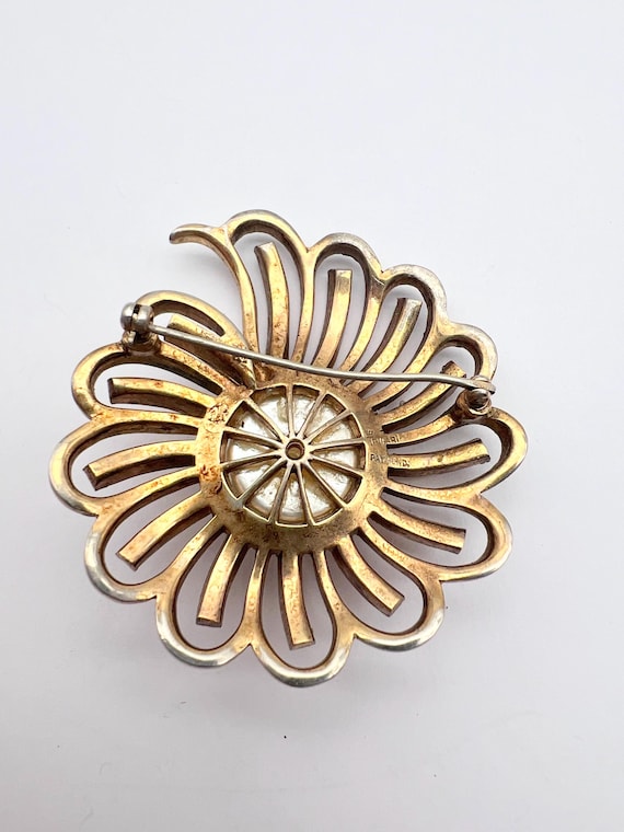 Splendidly Stylish and Rare Crown Trifari Pat.pend. Brooch -alfred