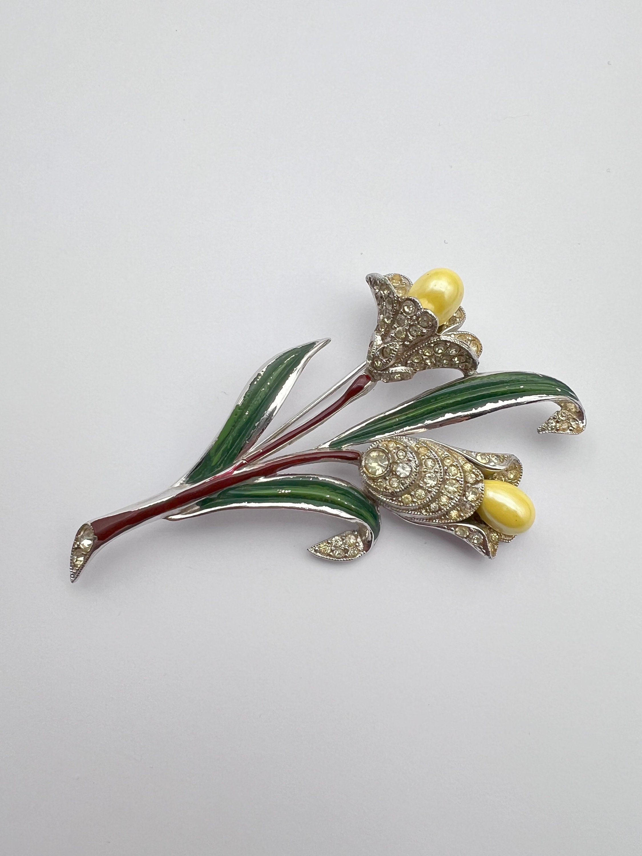 Rare 1940s Coro Unsigned Large Tulip Flowers Bouquet Rhinestones