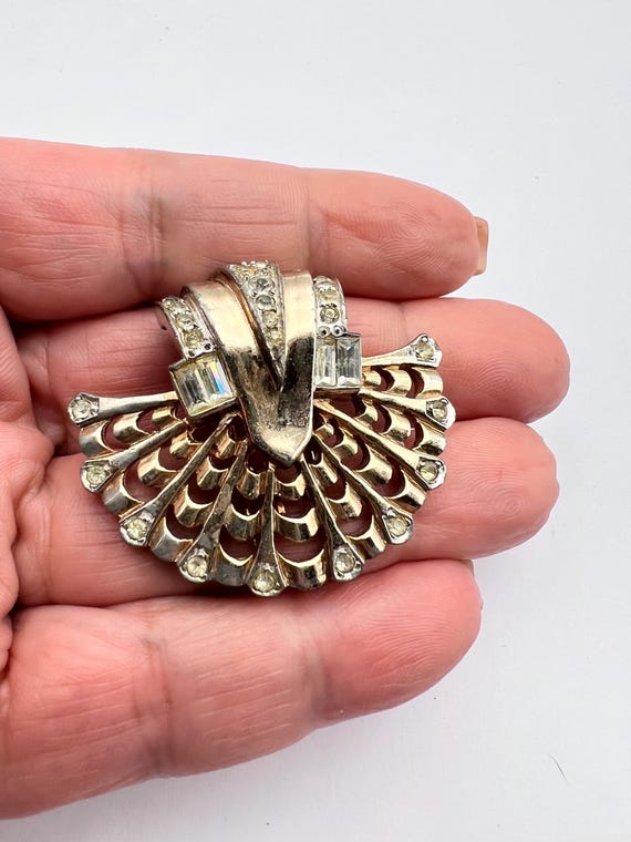 1948 MB Marcel Boucher Hallmarked and Numbered Fan Baguette & Round Clear Stones Fur Clip Vintage Figural Pin Brooch- Art.421/7 View 5