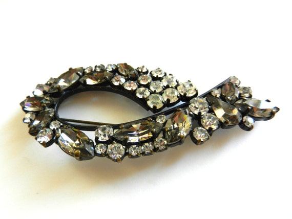 Amazing Japanned finish ribbon Brooch - large art… - image 4