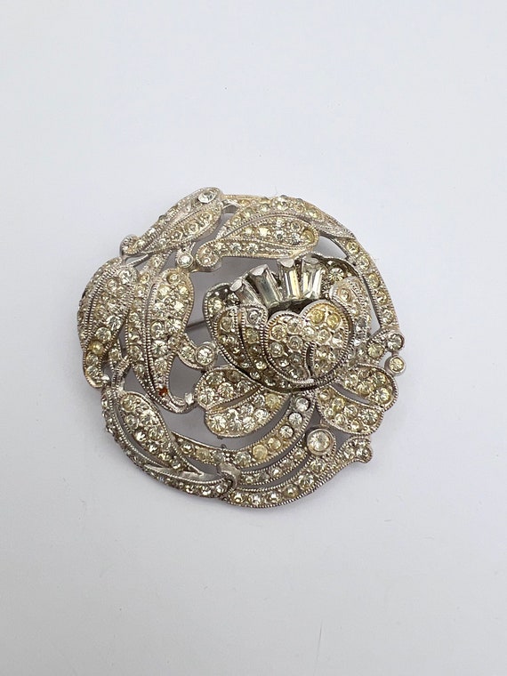 Deco style Diamante floral design brooch - clear … - image 5