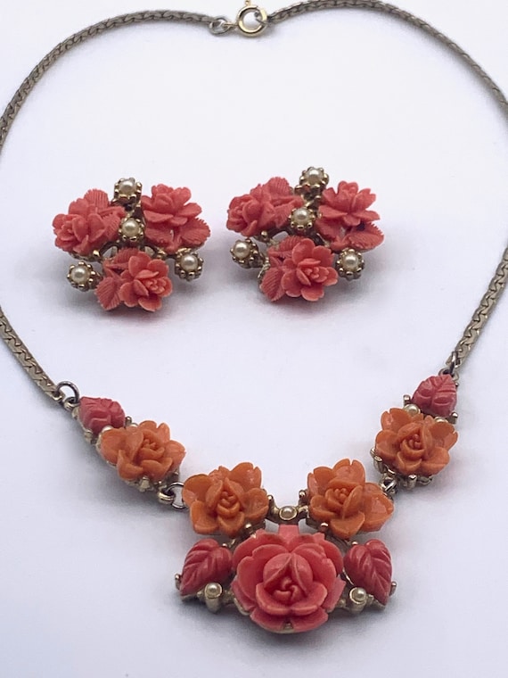Stunning vtg 1940s Coral Celluloid Rose & tiny pe… - image 3