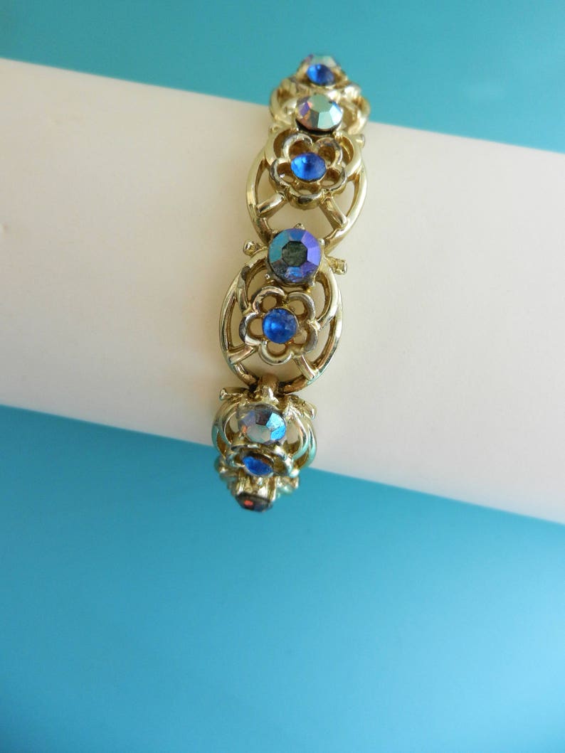 Coro Signed blue & pale blue AB Rhinestone Flower Bracelet beautiful 1950 vintage bracelet in a dazzling flowers design art.548/3 image 4