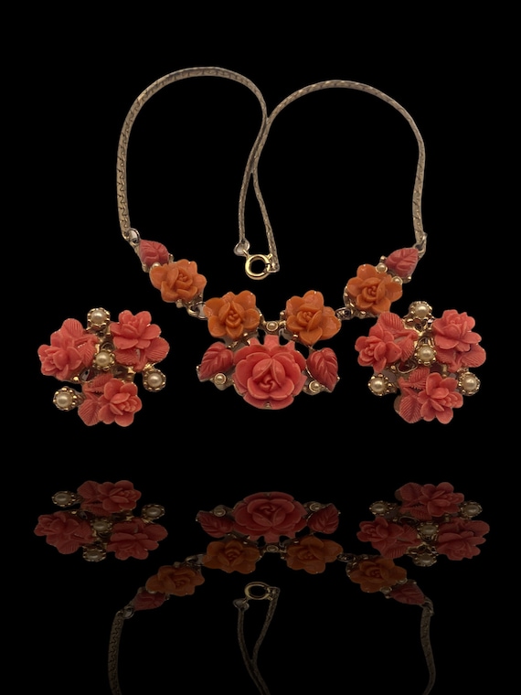Stunning Vtg 1940s Coral Celluloid Rose & Tiny Pearls