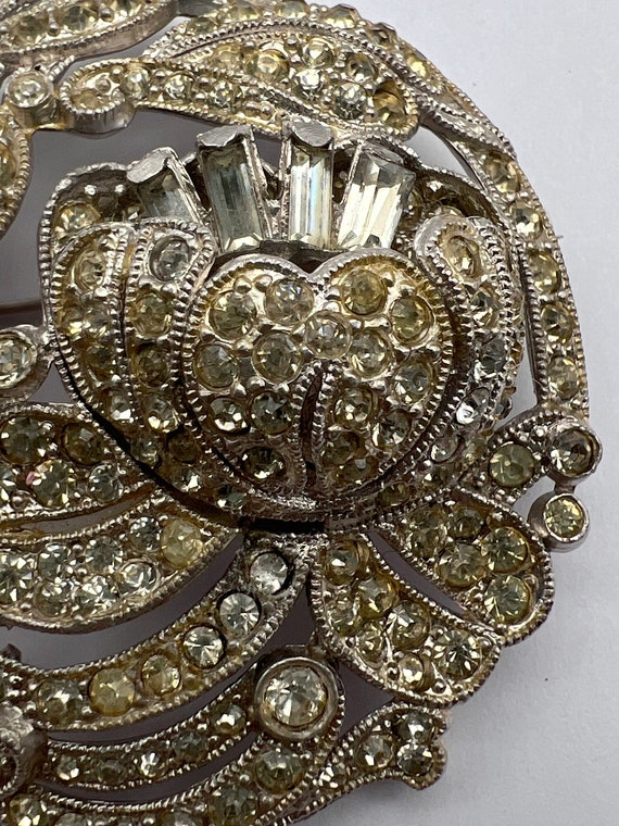 Deco style Diamante floral design brooch - clear … - image 10