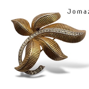 Jomaz late 1940 exquisite gold-tone Leaf design Brooch with clear crystal rhinestones - rare JOMAZ pin - art.826/6