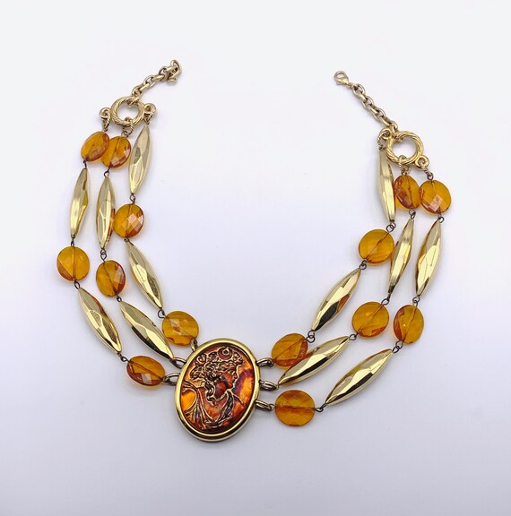 Amazing 3-Strand necklace with cameo centerpiece … - image 3