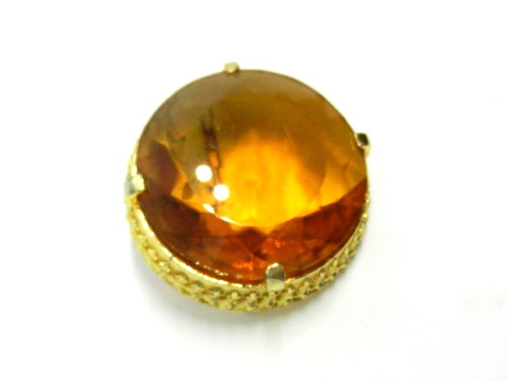 Alluring  SPHINX of England brooch  w/honey amber… - image 8