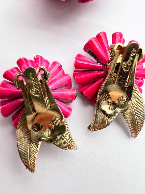 CORO 1950s enameled dahlia Brooch & earrings demi… - image 6