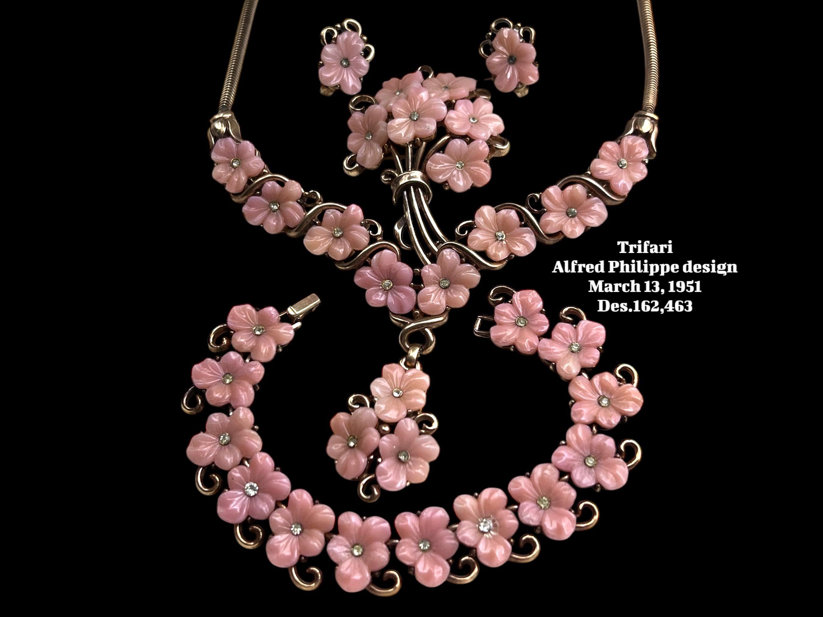 Rare Crown Trifari Alfred Philippe Pink Molded Glass Forget Me Not