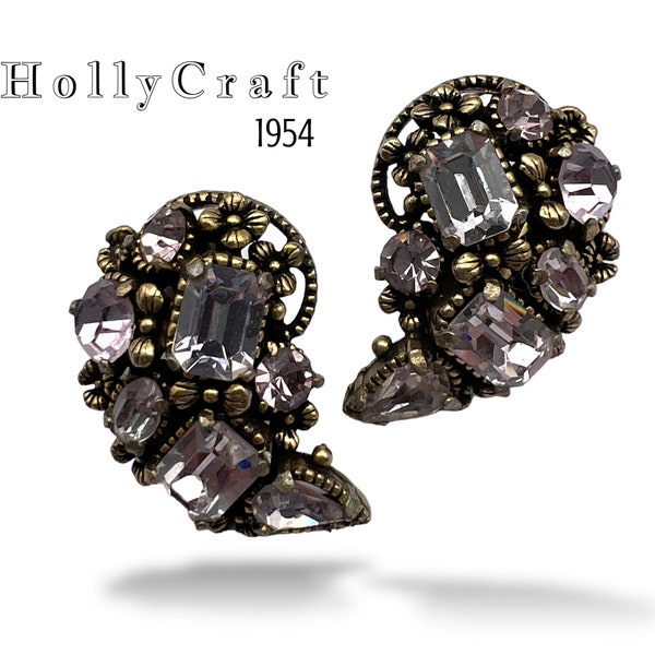 Hollycraft comma design Earrings Vintage Lilac/Lavender Purple Stones among tiny golden blooms - "HOLLYCRAFT CORP 1954". - Art.996/6