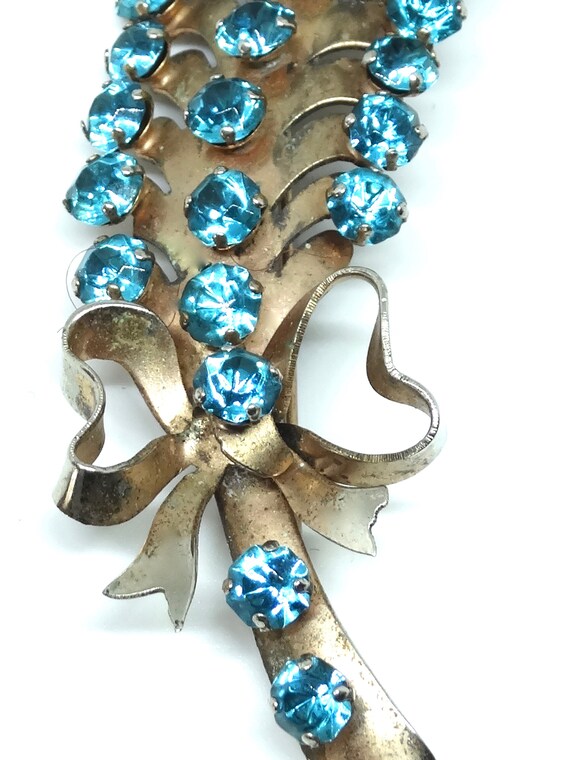 Edwardian revival 1940s Old English brooch  - sterling silver gold plated  - large aqua crystals--Art.694/2-- View 5