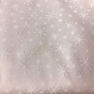 Snowflake Fabric, Moda Cream Cotton | Quilting Weight | Half-Yard Winter Panels, Tabletops Crafts