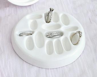Decorative tray Catch all tray Ring dish Ring holder Minimalist tray Jewelry organizer Jewelry display Jewelry tray Small jewelry dish