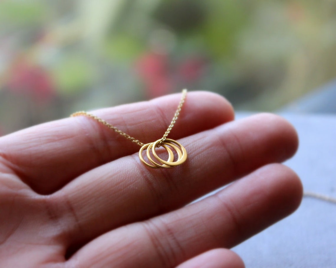 Three Ring Necklace Choose Gold or Silver Celebrity Style Etsy