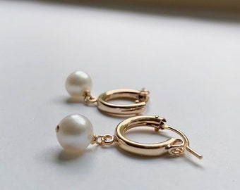 Amélie Pearl Hoop Earrings - 14K Goldfilled