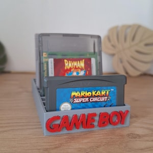 ゲームボーイ / GB カラー / GB アドバンス ゲーム 10 個を収納できるディスプレイ - 箱なしのカートリッジの 3D サポート。カスタマイズ可能な色