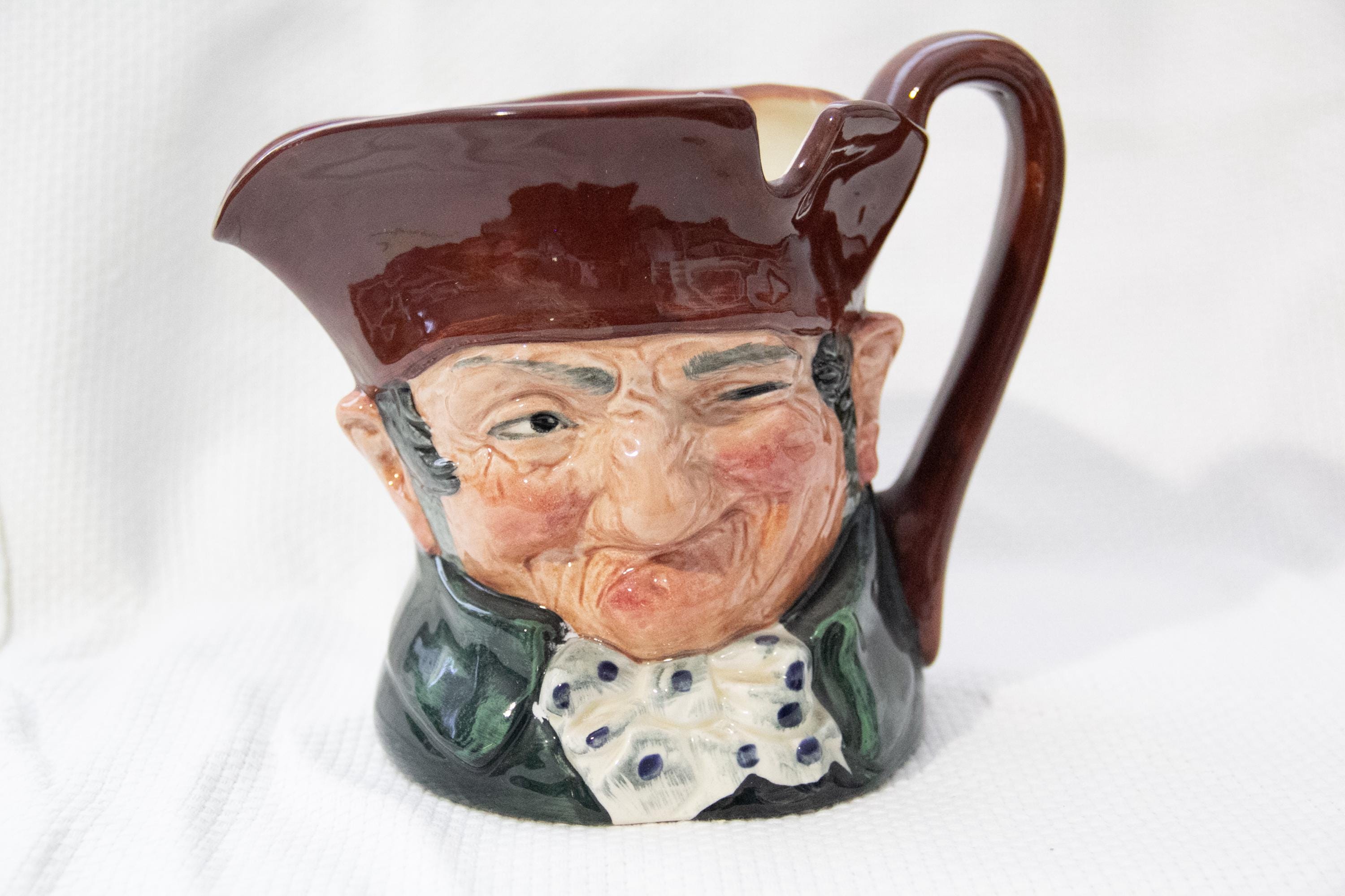 Royal Doulton Capitan Henry Morgan Toby mug (JAS) Royal Doulton Capitan Henry Morgan Toby mug (JAS)