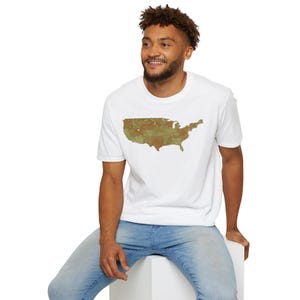 US Karte T-Shirt, Softstyle Unisex T-Shirt, Vintage USA Shirt, Reise-Liebhaber Geschenk, Sommer Stil Ausflug Top, Staaten auf Pergament