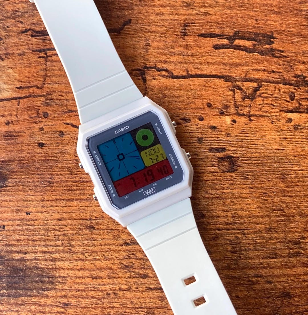 Multicolor Casio LF20W Mod – Custom Rainbow LCD Digital Watch