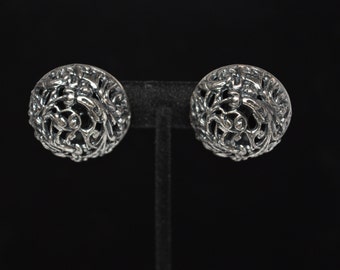 Vintage Signed NAPIER PAT PEND Pewter Floral Dome Clip On Earrings