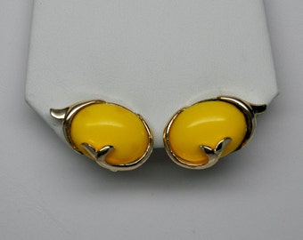 Vintage CORO (Pegasus) Bright Yellow Lucite Screw Back Earrings