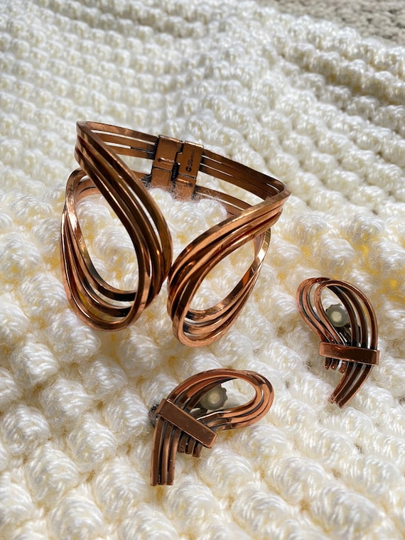 Vintage Signed RENOIR Copper Clamp Bracelet and C… - image 1