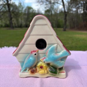Shawnee Pottery Lovebirds Wall Pocket Planter
