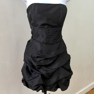 Strapless bubble skirt mini formal dress. Boning support, acetate blend,lined, S/M