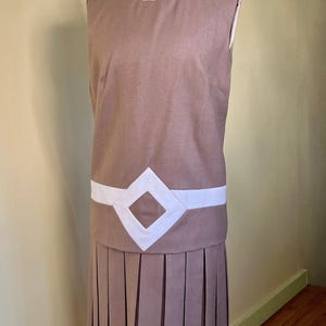 VTG 60s Sleeveless Cotton Taupe Shift Dress, Pleated Skirt, 1960s