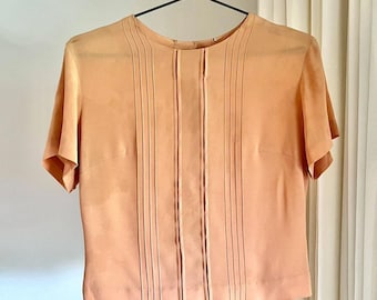 Vintage 1940er Jahre Pfirsich Viskose Bluse, Knopfleiste, kurze Ärmel, Biesen, Damen, 40er Jahre