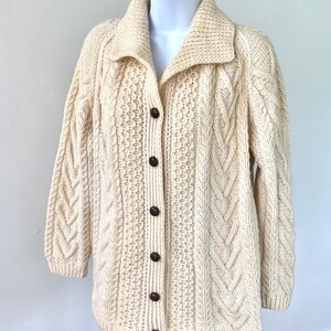 80’s hand knit bulky cardigan, fisherman’s sweater. Large
