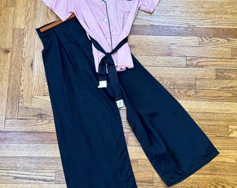 VTG 60s Deadstock Pajama Set, Blush and Black Lounge Set, Pants, Top, Belt, Unisex S M