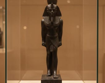 エジプト王ラムセス2世の像：古代遺物のレプリカ - Etsy 日本