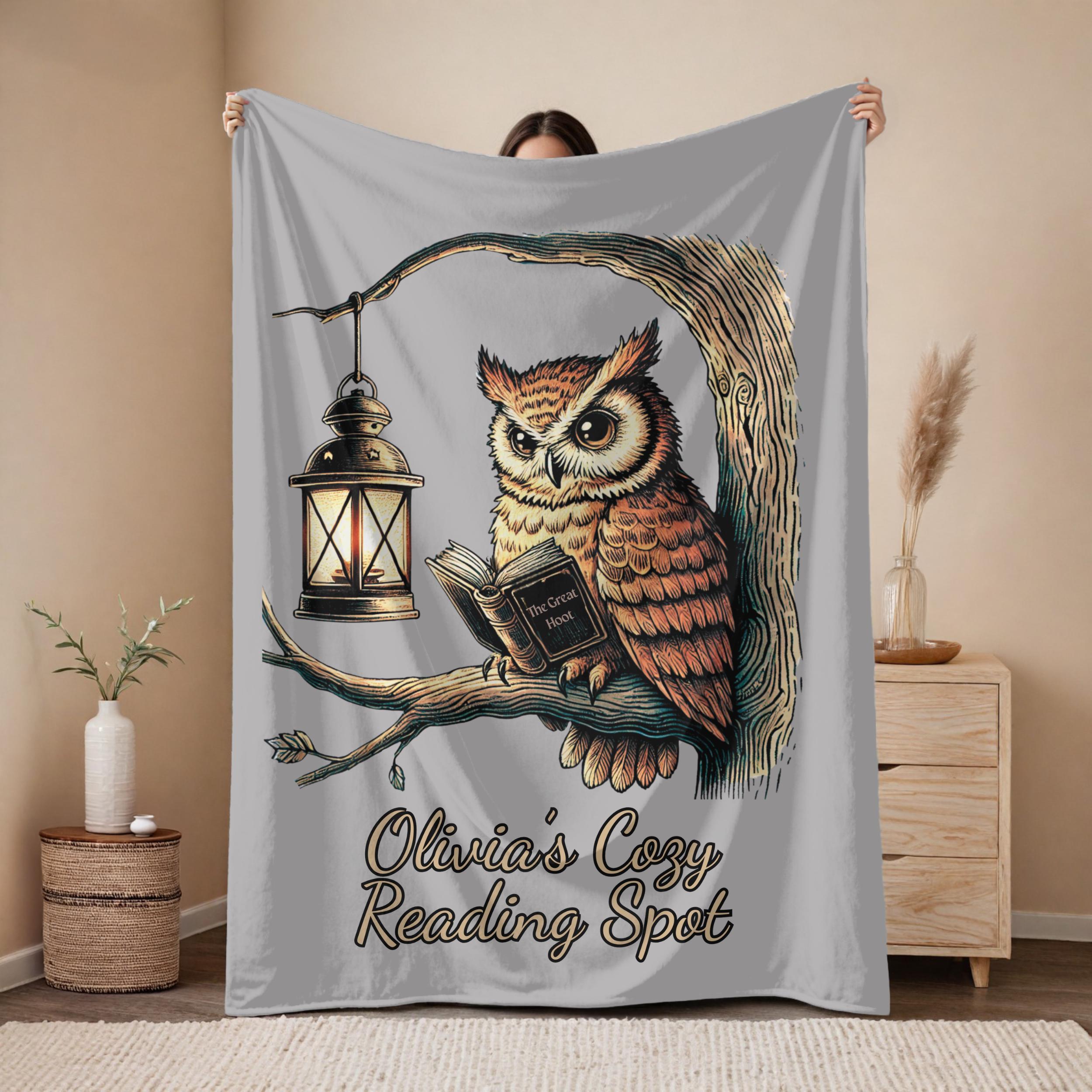 Personalized Book Owl Fleece Blanket: Literary Reading Gift