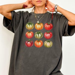 Tomato Tshirt, Cute Whimsical Tomato Garden Print Tee, Vegetable Garden Gift, Tomato Girl Aesthetic Cottagecore Vegetable Fruit Vegan Gifts