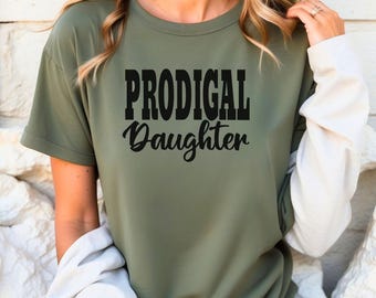 Funny Favorite Daughter T-Shirt - Hilarious Family Tee; Gift for Daughter; Favorite Child Shirt - Funny Daughter Gift Tee; Parental favorite