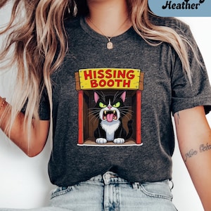 Funny Cat Shirt; Cat Hissing Booth Shirt, Cat Lover Gift, Cat Owner Shirt, Kitten Shirt; Quirky Animal T-Shirt, Cute Cat Humor Top