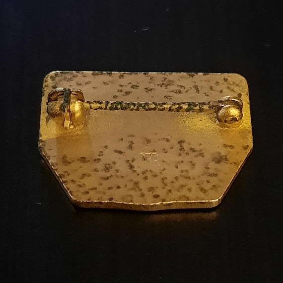 Fairmont Community Hospital Foundation 10yr Employee Lapel Pin View 3