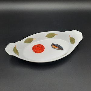 B.I.A. 7" Owalna ceramiczna taca z uchwytem w kształcie liścia ostrygi pomidorowej