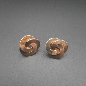 Vintage Gold Tone Knot Earrings Classic Twist Design Screw Back
