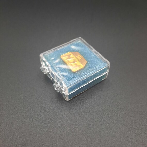 Fairmont Community Hospital Foundation 15yr Employee Lapel Pin View 4