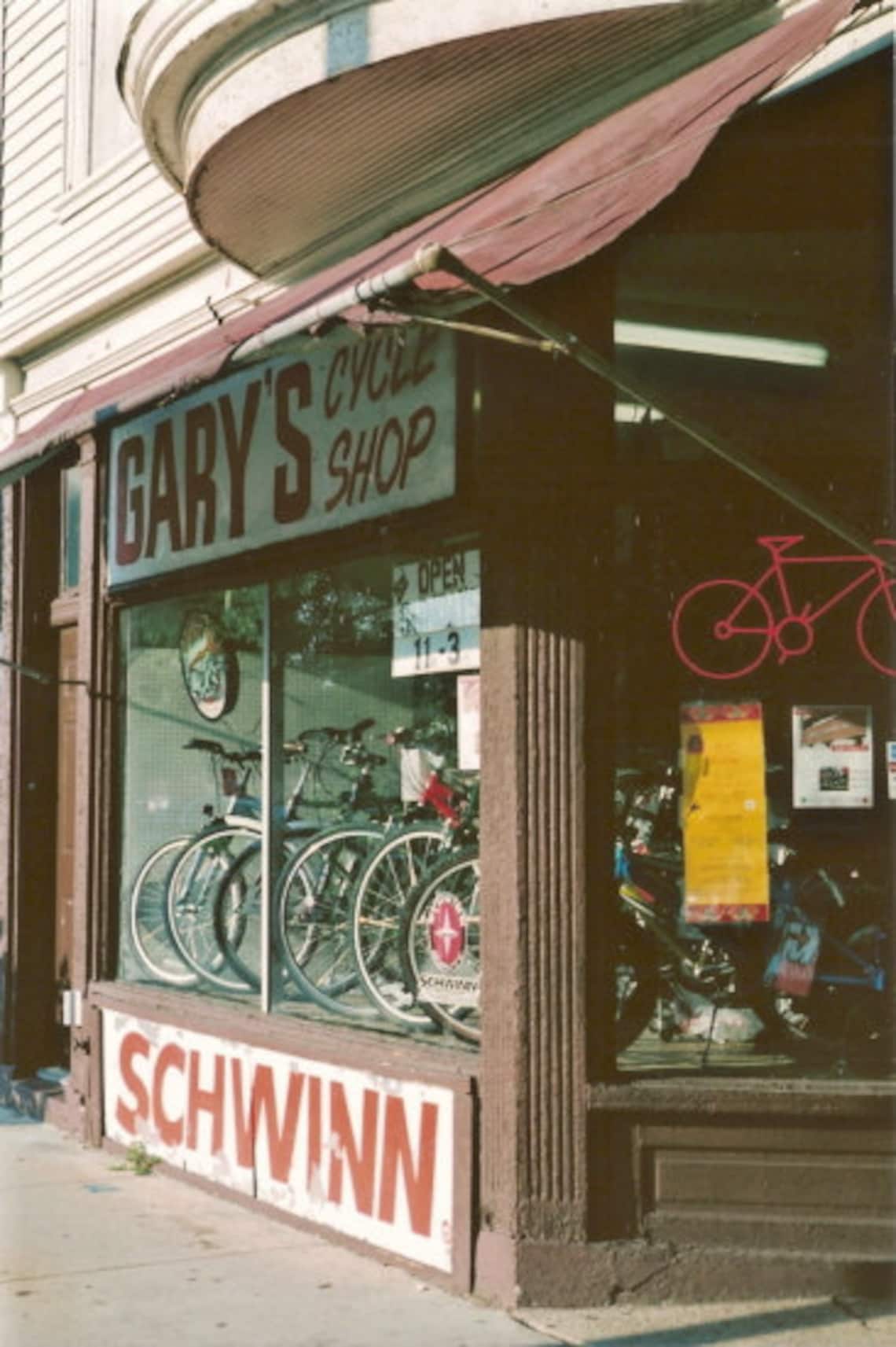 Chicago Photography, Vintage Bicycle Shop Photo, Chicago Art, Edgewater
