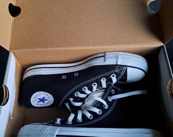 Converse All Star Chuck Taylor Size 7W